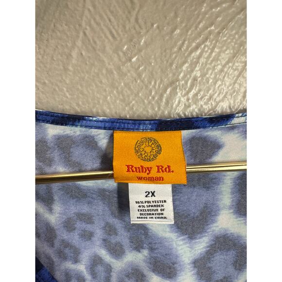 Ruby Rd Blue Print Tunic Blouse Animal Print Beaded Neckline Boho Artsy Size 2X - Picture 5 of 6